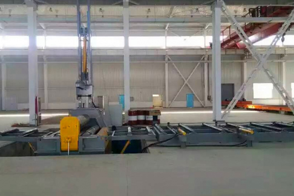 數控四輥卷板機的具體結構講解（jiě）